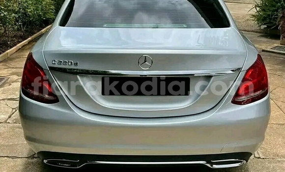 Acheter Occasion Voiture Mercedes Viano Gris à Antananarivo, Analamanga Acheter Occasion Voiture Mercedes Viano Gris à Antananarivo, Analamanga