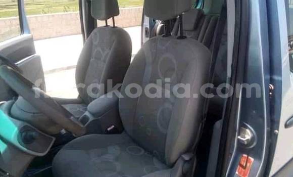 Acheter Occasion Voiture Renault Kangoo Gris à Antananarivo, Analamanga Acheter Occasion Voiture Renault Kangoo Gris à Antananarivo, Analamanga