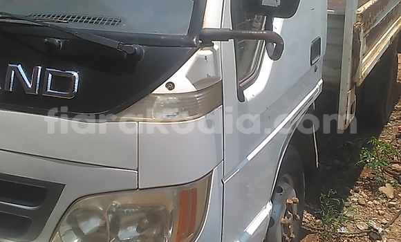 Acheter Occasion Voiture Abarth 124 Spider Blanc à Antananarivo, Analamanga Acheter Occasion Voiture Abarth 124 Spider Blanc à Antananarivo, Analamanga