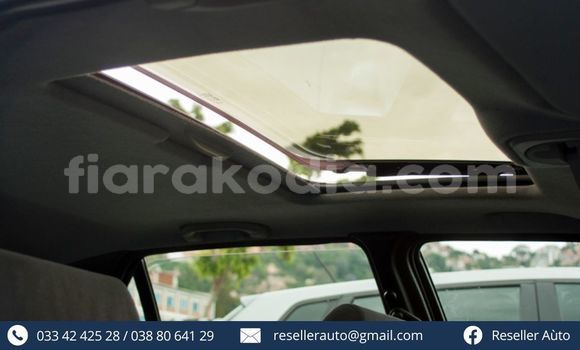 Acheter Occasion Voiture Peugeot 106 Rouge à Antananarivo, Analamanga Acheter Occasion Voiture Peugeot 106 Rouge à Antananarivo, Analamanga