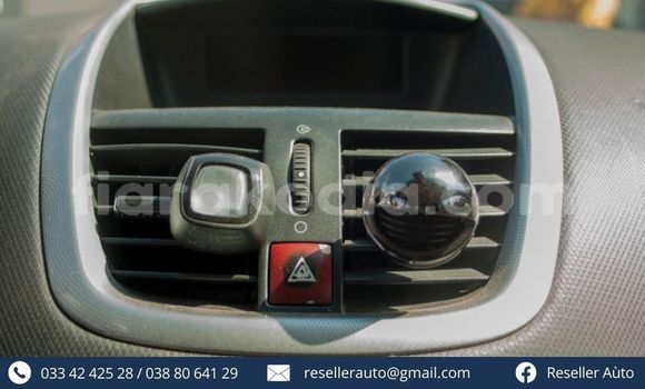 Acheter Occasion Voiture Peugeot 207 Gris à Antananarivo, Analamanga Acheter Occasion Voiture Peugeot 207 Gris à Antananarivo, Analamanga