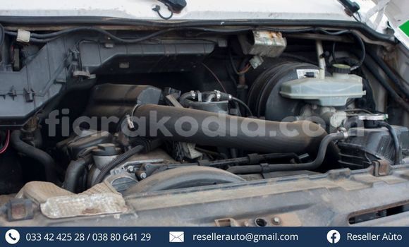 Acheter Occasion Utilitaire Mercedes‒Benz Sprinter Gris à Antananarivo, Analamanga Acheter Occasion Utilitaire Mercedes‒Benz Sprinter Gris à Antananarivo, Analamanga