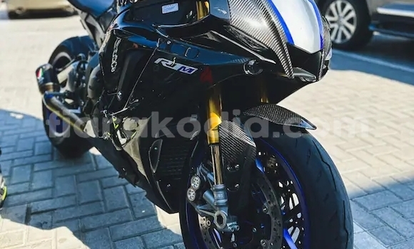 Acheter Occasion Moto Yamaha R1 Noir à Antsirambazaha, Antsiranana