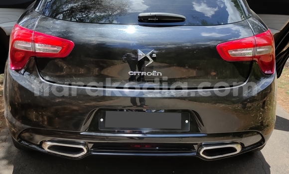 Acheter Occasion Voiture Citroen DS5 Noir à Antananarivo, Analamanga Acheter Occasion Voiture Citroen DS5 Noir à Antananarivo, Analamanga