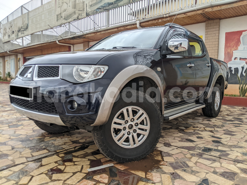 Big with watermark mitsubishi l200 analamanga antananarivo 7209