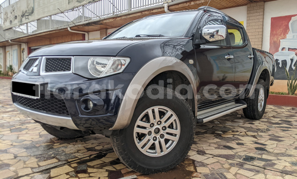 Acheter Occasion Voiture Mitsubishi L200 Bleu à Antananarivo, Analamanga Acheter Occasion Voiture Mitsubishi L200 Bleu à Antananarivo, Analamanga