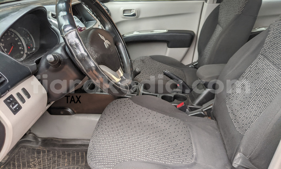 Acheter Occasion Voiture Mitsubishi L200 Bleu à Antananarivo, Analamanga Acheter Occasion Voiture Mitsubishi L200 Bleu à Antananarivo, Analamanga