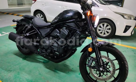 Hividy Honda Rebel Black Bike in Ambalavao in High Matsiatra Hividy Honda Rebel Black Bike in Ambalavao in High Matsiatra