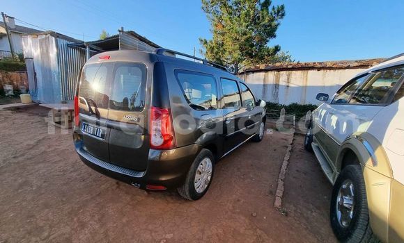 Hividy Dacia Logan Hafa Car in Antananarivo in Analamanga