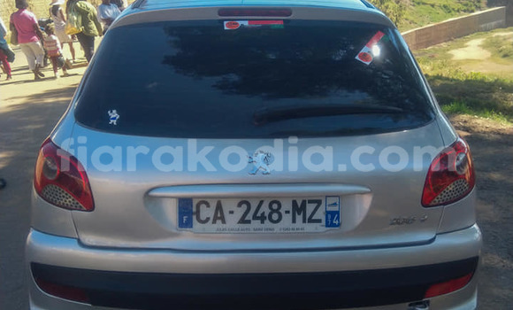 Acheter Occasion Voiture Peugeot 206 Autre à Antananarivo, Analamanga Acheter Occasion Voiture Peugeot 206 Autre à Antananarivo, Analamanga