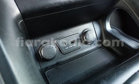 Acheter Occasion Voiture Hyundai ix35 Rouge à Antananarivo, Analamanga Acheter Occasion Voiture Hyundai ix35 Rouge à Antananarivo, Analamanga