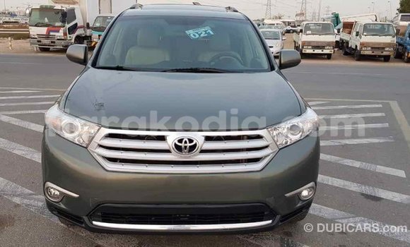 Hividy Toyota Highlander Green Car in Import - Dubai in Diana Hividy Toyota Highlander Green Car in Import - Dubai in Diana