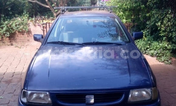 Acheter Occasion Voiture SEAT Cordoba Bleu à Antsirabe, Vakinankaratra Acheter Occasion Voiture SEAT Cordoba Bleu à Antsirabe, Vakinankaratra