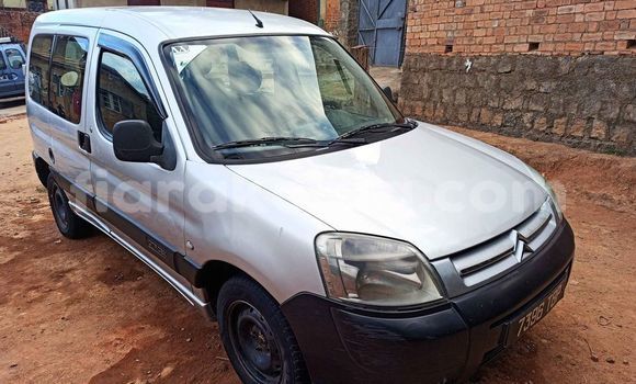 Hividy Citroen Berlingo Hafa Car in Antananarivo in Analamanga Hividy Citroen Berlingo Hafa Car in Antananarivo in Analamanga