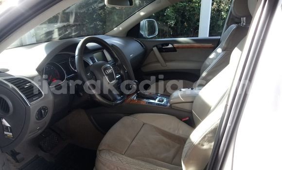 Hividy Audi Q7 Silver Car in Antananarivo in Analamanga Hividy Audi Q7 Silver Car in Antananarivo in Analamanga