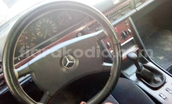 Acheter Occasion Voiture Mercedes‒Benz 290 Noir à Antananarivo, Analamanga Acheter Occasion Voiture Mercedes‒Benz 290 Noir à Antananarivo, Analamanga