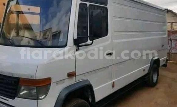 Acheter Occasion Voiture Mercedes Viano Blanc à Antananarivo, Analamanga Acheter Occasion Voiture Mercedes Viano Blanc à Antananarivo, Analamanga