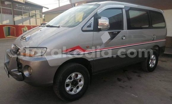 Buy Used Hyundai Starex Other Car in Antananarivo in Analamanga Buy Used Hyundai Starex Other Car in Antananarivo in Analamanga