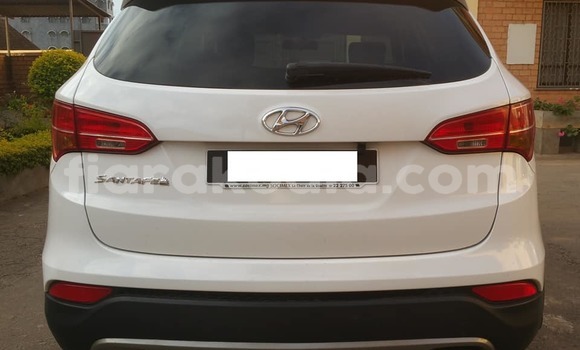 Buy Used Hyundai Santa Fe Other Car in Antananarivo in Analamanga Buy Used Hyundai Santa Fe Other Car in Antananarivo in Analamanga