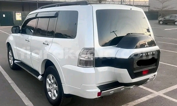 Acheter Occasion Voiture Mitsubishi Pajero Blanc à Antananarivo, Analamanga Acheter Occasion Voiture Mitsubishi Pajero Blanc à Antananarivo, Analamanga