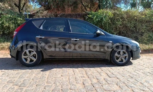 Buy Used Hyundai i30 Black Car in Antananarivo in Analamanga Buy Used Hyundai i30 Black Car in Antananarivo in Analamanga