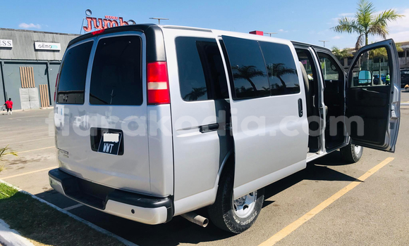 Acheter Occasion Voiture Chevrolet Express Gris à Antananarivo, Analamanga Acheter Occasion Voiture Chevrolet Express Gris à Antananarivo, Analamanga