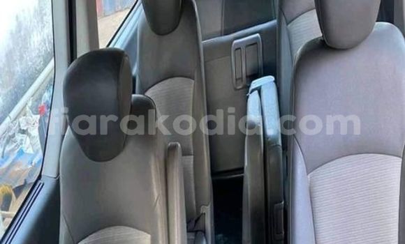 Acheter Occasion Voiture Hyundai Grand Starex Autre à Antananarivo, Analamanga Acheter Occasion Voiture Hyundai Grand Starex Autre à Antananarivo, Analamanga