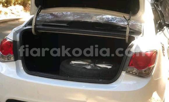 Buy Used Chevrolet Cruze White Car in Antananarivo in Analamanga Buy Used Chevrolet Cruze White Car in Antananarivo in Analamanga