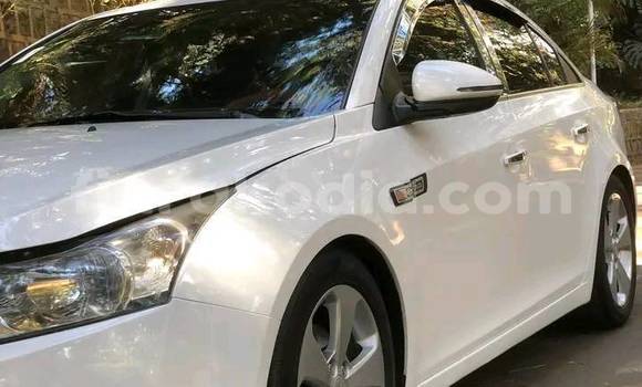 Buy Used Chevrolet Cruze White Car in Antananarivo in Analamanga Buy Used Chevrolet Cruze White Car in Antananarivo in Analamanga