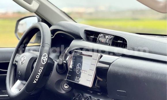 Acheter Occasion Voiture Toyota Hilux Blanc à Antananarivo, Analamanga Acheter Occasion Voiture Toyota Hilux Blanc à Antananarivo, Analamanga