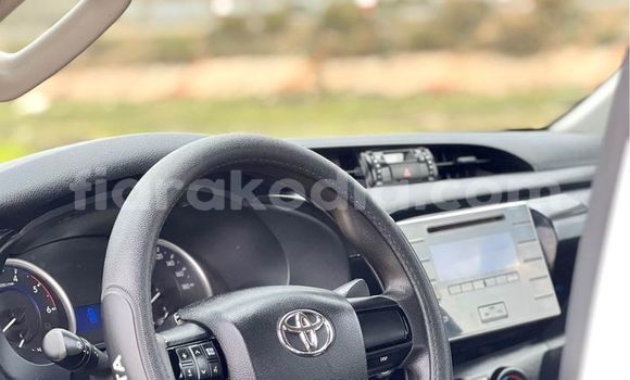Acheter Occasion Voiture Toyota Hilux Blanc à Antananarivo, Analamanga Acheter Occasion Voiture Toyota Hilux Blanc à Antananarivo, Analamanga