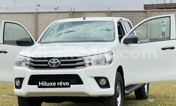 Acheter Occasion Voiture Toyota Hilux Blanc à Antananarivo, Analamanga Acheter Occasion Voiture Toyota Hilux Blanc à Antananarivo, Analamanga