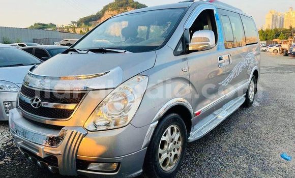 Acheter Occasion Voiture Hyundai Grand Starex Autre à Antananarivo, Analamanga Acheter Occasion Voiture Hyundai Grand Starex Autre à Antananarivo, Analamanga