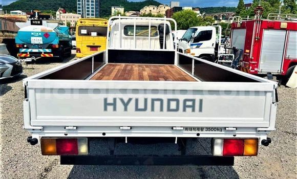 Acheter Occasion Voiture Hyundai Marcia Blanc à Antananarivo, Analamanga Acheter Occasion Voiture Hyundai Marcia Blanc à Antananarivo, Analamanga