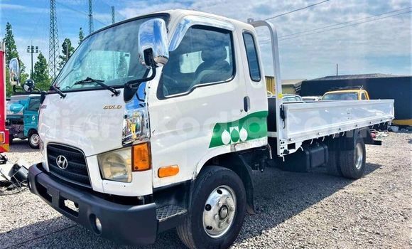 Acheter Occasion Voiture Hyundai Marcia Blanc à Antananarivo, Analamanga Acheter Occasion Voiture Hyundai Marcia Blanc à Antananarivo, Analamanga