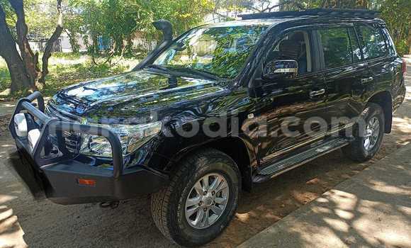 Acheter Occasion Voiture Toyota Land Cruiser Noir à Toamasina, Atsinanana Acheter Occasion Voiture Toyota Land Cruiser Noir à Toamasina, Atsinanana