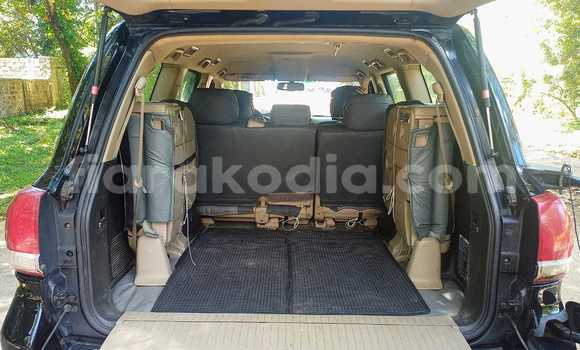 Acheter Occasion Voiture Toyota Land Cruiser Noir à Toamasina, Atsinanana Acheter Occasion Voiture Toyota Land Cruiser Noir à Toamasina, Atsinanana