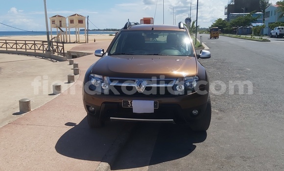 Acheter Occasion Voiture Renault Duster Marron à Mahajanga, Boeny Acheter Occasion Voiture Renault Duster Marron à Mahajanga, Boeny
