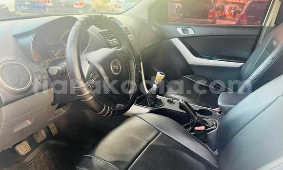 Acheter Occasion Voiture Mazda BT-50 Blanc à Taolanaro, Toliary Acheter Occasion Voiture Mazda BT-50 Blanc à Taolanaro, Toliary
