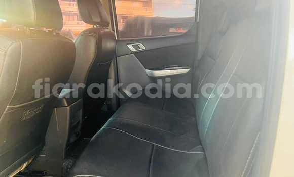 Acheter Occasion Voiture Mazda BT-50 Blanc à Taolanaro, Toliary Acheter Occasion Voiture Mazda BT-50 Blanc à Taolanaro, Toliary