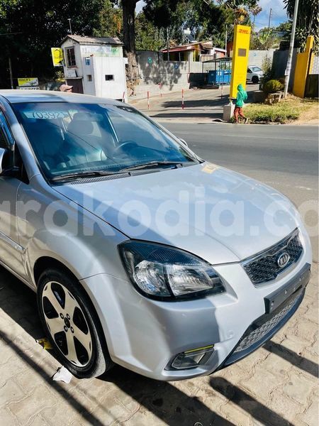 Big with watermark kia pride analamanga antananarivo 7504