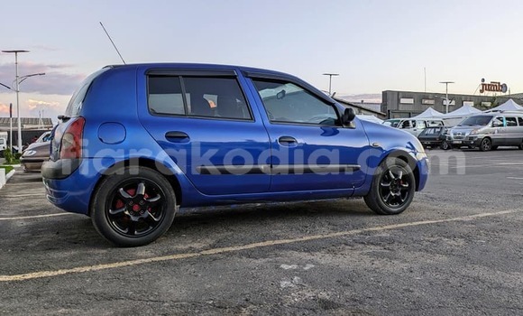 Hividy Toyota 2000GT Blue Car in Antananarivo in Analamanga