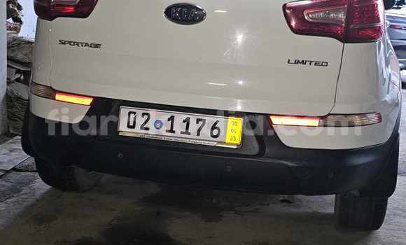 Hividy Kia Sportage fotsy Car in Antananarivo in Analamanga Hividy Kia Sportage fotsy Car in Antananarivo in Analamanga