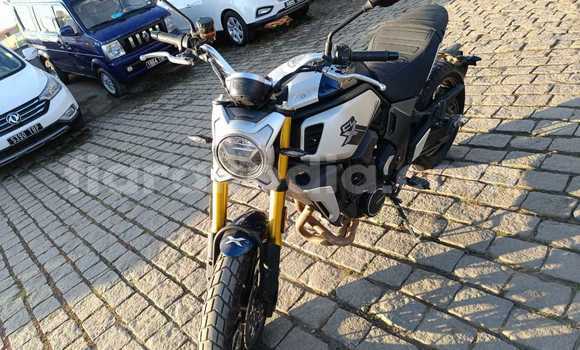 Hividy Cfmoto CFORCE Silver Bike in Antananarivo in Analamanga Hividy Cfmoto CFORCE Silver Bike in Antananarivo in Analamanga