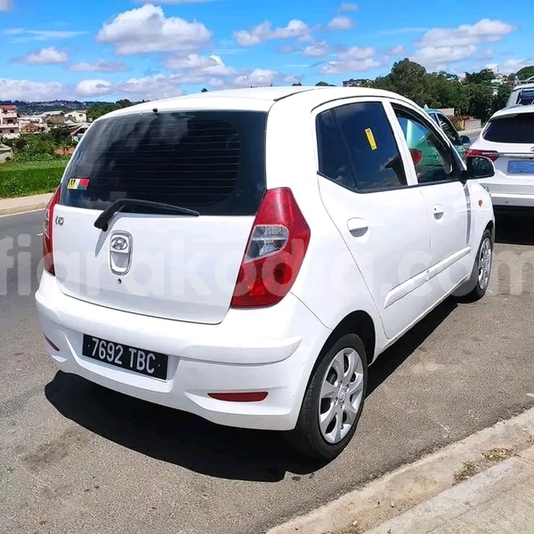 Big with watermark hyundai i10 analamanga antananarivo 7547