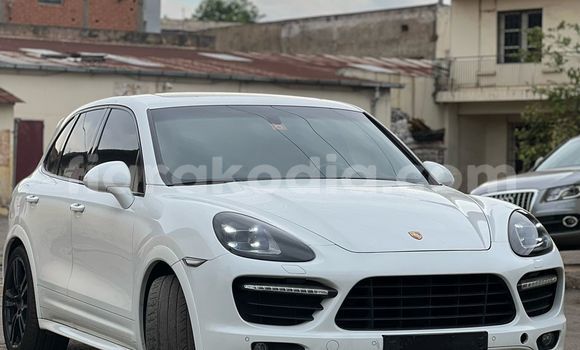 Acheter Occasion Voiture Porsche Cayenne Blanc à Antananarivo, Analamanga