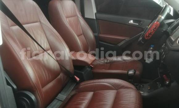 Acheter Occasion Voiture Volkswagen Tiguan Blanc à Antananarivo, Analamanga Acheter Occasion Voiture Volkswagen Tiguan Blanc à Antananarivo, Analamanga