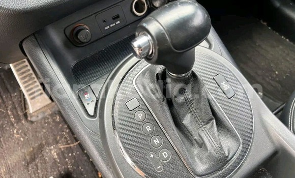 Buy Used Kia Sportage White Car in Ambatofinandrahana in Amoron'i Mania Buy Used Kia Sportage White Car in Ambatofinandrahana in Amoron'i Mania