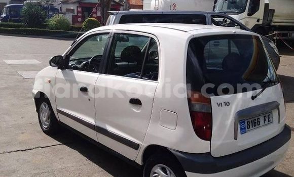 Acheter Occasion Voiture Kia Visto Blanc à Antananarivo, Analamanga Acheter Occasion Voiture Kia Visto Blanc à Antananarivo, Analamanga