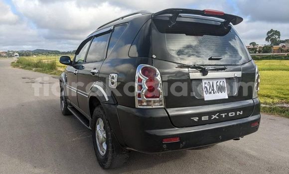 Acheter Occasion Voiture Toyota Fortuner Noir à Ambanja, Diana Acheter Occasion Voiture Toyota Fortuner Noir à Ambanja, Diana